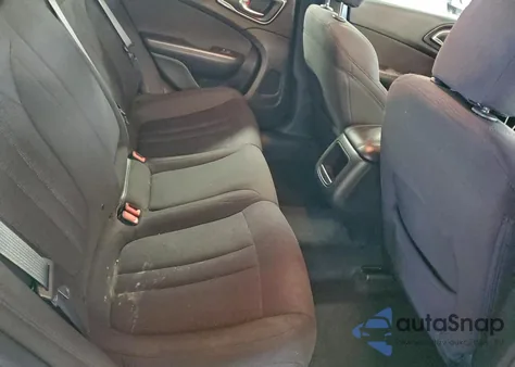 2015 Chrysler 200 Limited z USA, uszkodzony, nr VIN 1C3CCCAB4FN548167